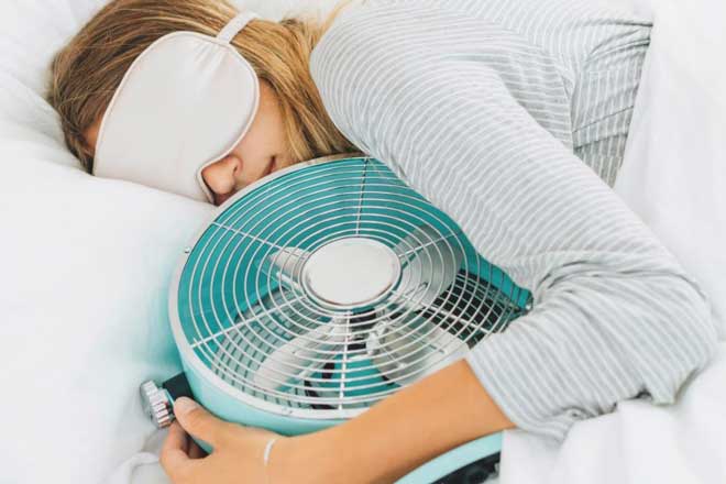 Perfectly snug Cooling air conditioned smart bed