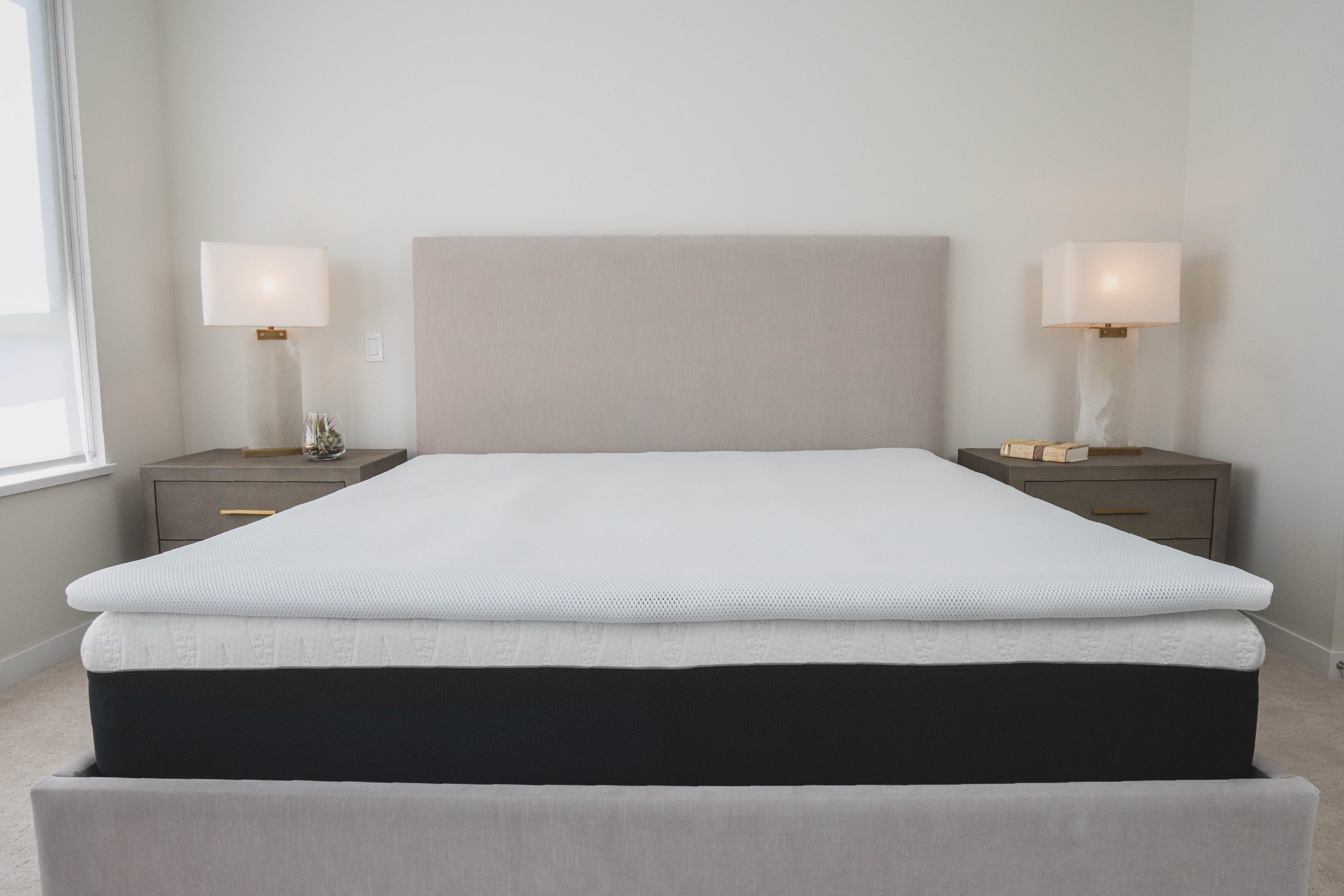 Perfectly snug temperature controlled smart bed